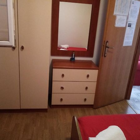 Apartments Vitkovic Đảo Đảo Cres Ngoại thất bức ảnh