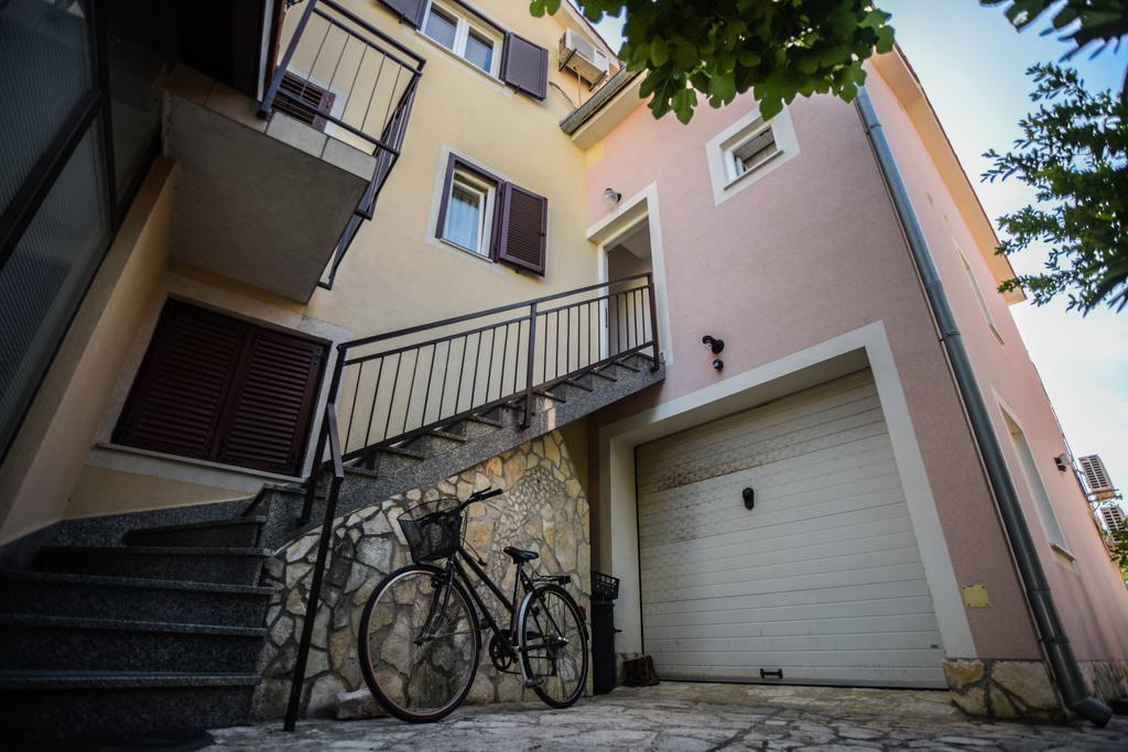 Apartments Vitkovic Đảo Đảo Cres Ngoại thất bức ảnh